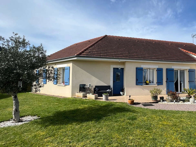 Vente maison 5 pièces 102 m² Issoudun (36100)