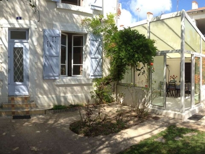 Vente maison 5 pièces 115 m² La Rochelle (17000)