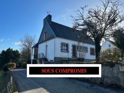 Vente maison 8 pièces 156 m² Landeleau (29530)