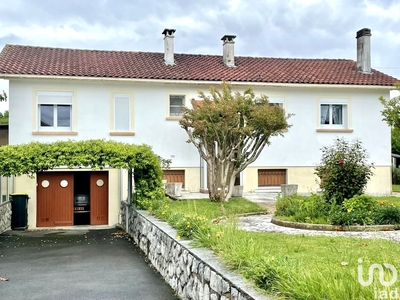 Maison 6 pièces de 130 m² à Orthez (64300)
