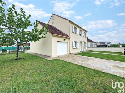 Maison 7 pièces de 150 m² à Sully-sur-Loire (45600)