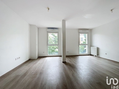 Appartement 1 pièce de 33 m² à Le Blanc-Mesnil (93150)