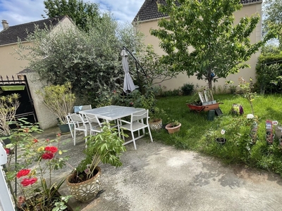 Maison 7 pièces de 120 m² à Lieusaint (77127)