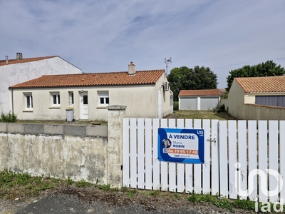 Maison traditionnelle 4 pièces de 78 m² à Saint-Ouen-d'Aunis (17230)