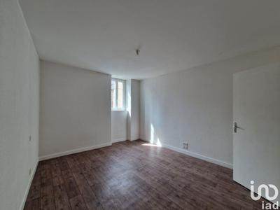 Appartement 2 pièces de 51 m² à Dinan (22100)