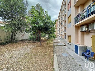 Appartement 3 pièces de 80 m² à Nîmes (30900)