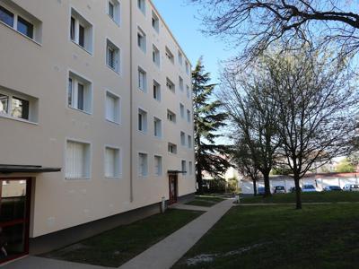 Location appartement 4 pièces 66.9 m²