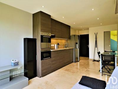 Appartement 3 pièces de 50 m² à Mandelieu-la-Napoule (06210)
