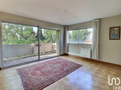 Appartement 3 pièces de 78 m² à Marseille (13008)