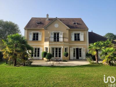 Maison 10 pièces de 300 m² à Saint-Arnoult-en-Yvelines (78730)