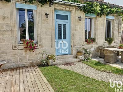 Maison 5 pièces de 90 m² à Vertheuil (33180)