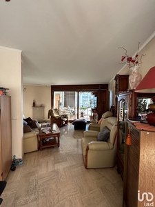 Appartement 3 pièces de 98 m² à Toulon (83000)