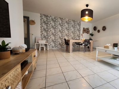 Appartement 4 pièces de 100 m² à Chartres (28000)