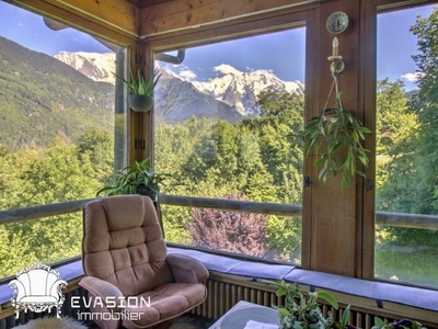 Chalet vue Mont Blanc avec appartement récent en annexe