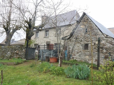 Ferme campagne avec maison T4 sans vis-à-vis vers Saint-Chély-d'Aubrac