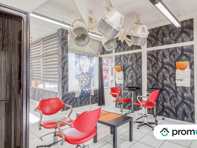 Fonds de commerce : salon de coiffure situé à Péronnas.