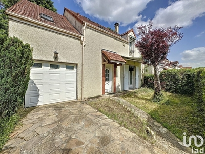 Maison 8 pièces de 150 m² à Tournan-en-Brie (77220)
