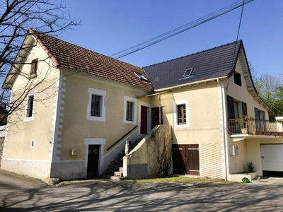 Maison de village - LANUEJOULS