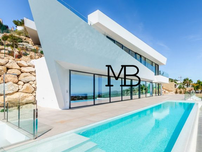 Nouvelle villa moderne en construction de designer exclusive avec vue panoramique sur la mer Méditerranée à Racó de Galeno (Benissa), Costa Blanca. Avec 560 m² construits, ascenseur.