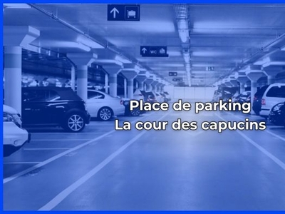 Place de parking PMR dans le parking de la Cours des Capucins