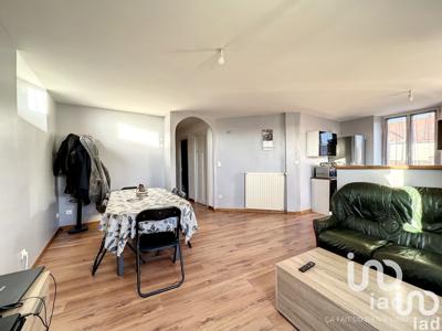 Appartement 4 pièces de 75 m² à Landos (43340)