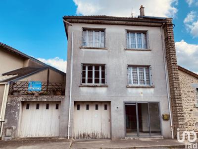 Maison 5 pièces de 130 m² à Sainte-Feyre (23000)