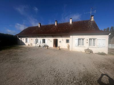 Maison T6 près de LOUHANS