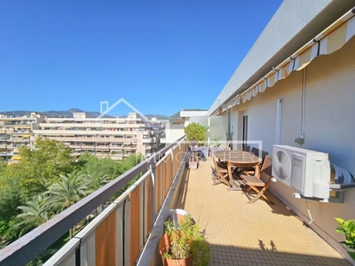 Appartement de luxe de 83 m2 en vente 14 Rue Bavastro, Nice, Provence-Alpes-Côte d'Azur