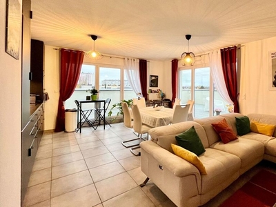 4 room luxury Flat for sale in Montigny-lès-Metz, France