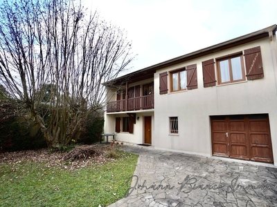 Maison 9 pièces de 153 m² à Thionville (57100)