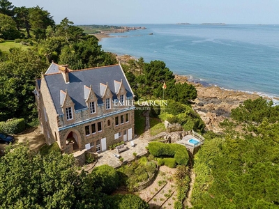 13 room luxury House for sale in Perros-Guirec, France