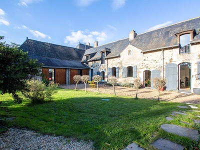 Maison de 6 chambres de luxe en vente à Saint-Barthélemy-d'Anjou, Pays de la Loire