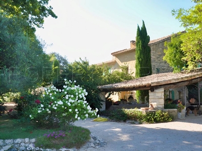 Maison de luxe 6 chambres en vente à Avignon, Provence-Alpes-Côte d'Azur