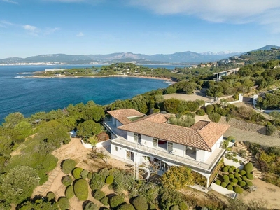 Maison de luxe de 4 chambres en vente à Porticcio, Corse