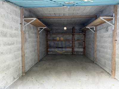 Parking / garage / box 16 m2 à vendre
