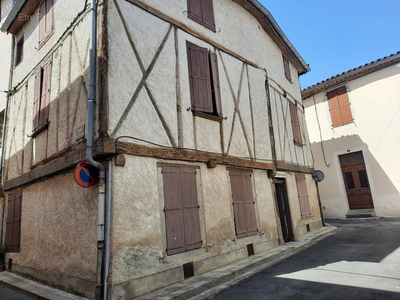 Roquecourbe, maison de village a renover