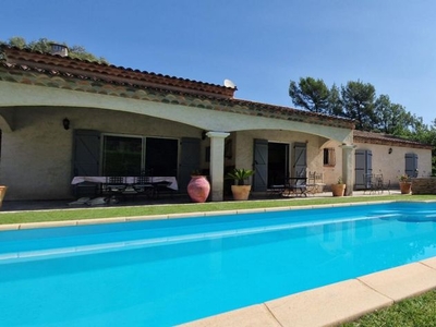 Villa de luxe de 4 pièces en vente Figanières, Provence-Alpes-Côte d'Azur
