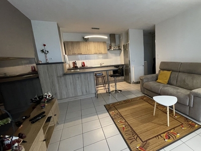 Appartement 3 pièces de 61 m² à Roques (31120)