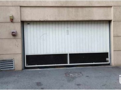 Parking/garage/box de 17 m² à Nice (06300)