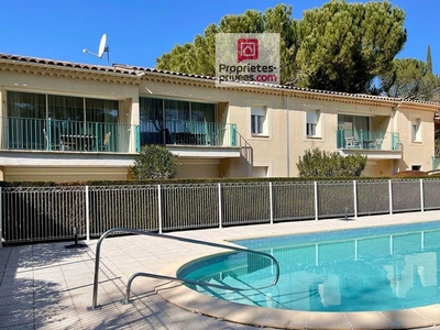 Maison de 10 chambres de luxe en vente à Gréoux-les-Bains, Provence-Alpes-Côte d'Azur