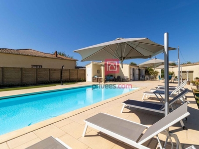 11 room luxury Villa for sale in Carpentras, France