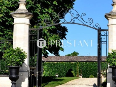 25 room luxury House for sale in Gensac, France