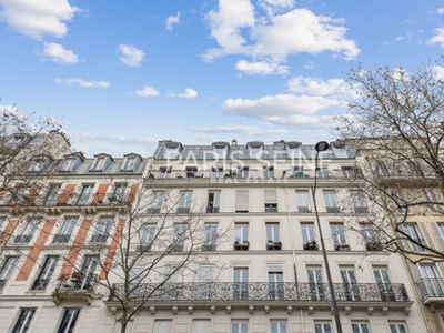 3 room luxury Flat for sale in Tour Eiffel, Invalides – Ecole Militaire, Saint-Thomas d’Aquin, Paris, Île-de-France