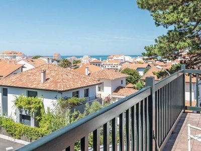 4 room luxury Flat for sale in Biarritz, France