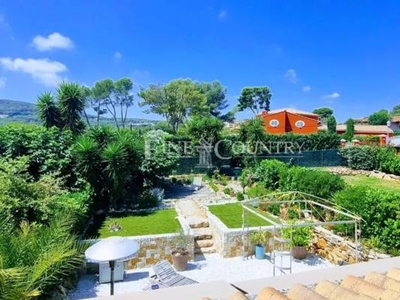 Luxury House for sale in Antibes, French Riviera