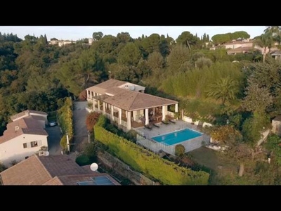 Luxury House for sale in Cagnes-sur-Mer, French Riviera