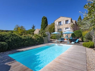 Luxury House for sale in Vaison-la-Romaine, French Riviera