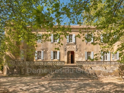 Luxury House for sale in Vénéjan, France