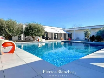 4 room luxury House for sale in Le Cap D'Agde, France