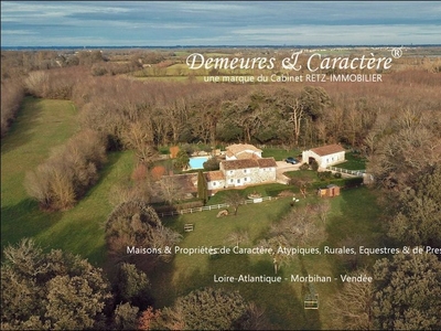 6 bedroom luxury House for sale in Port-Saint-Père, Pays de la Loire